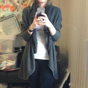 Joie sweater with rabbit fur collar